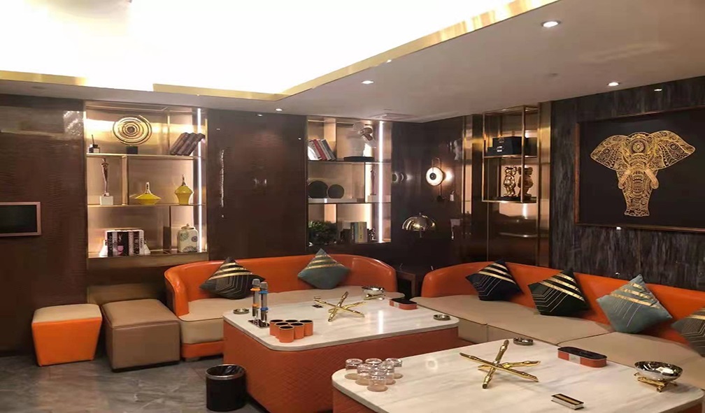 上海东方假日KTV招揽公关男模图片