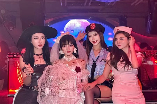 上海夜场招聘纯出伴游女孩一单一结不拖欠，无套路直聘不坑人～免费公寓住宿（拎包入住），24 小时安保图片