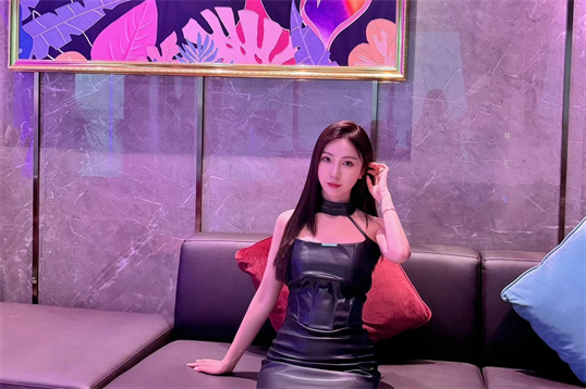 上海高端伴游大圈女孩招聘新人零经验可，免费专业培训（礼仪 + 沟通技巧），手把手带。图片